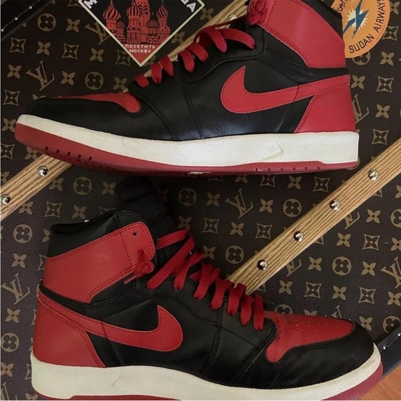 Size 11 - Jordan 1.5 The Return Black 2015 - Picture 6 of 6